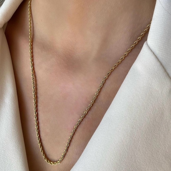 Gold Rope Chain Necklace - Timeless & Elegant - Picture 1 of 2